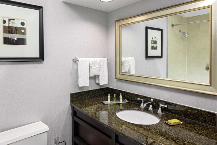 DoubleTree by Hilton Omaha Downtown