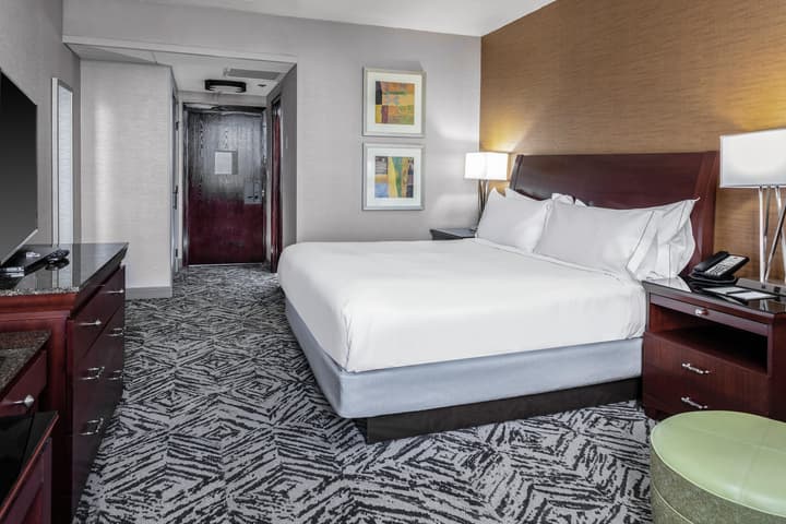 DoubleTree by Hilton Omaha Downtown