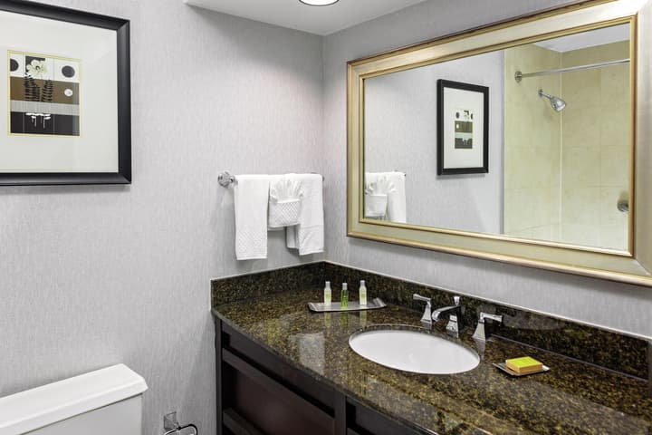 DoubleTree by Hilton Omaha Downtown