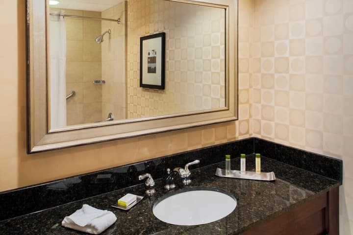 DoubleTree by Hilton Omaha Downtown
