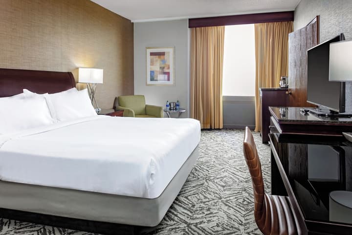 DoubleTree by Hilton Omaha Downtown