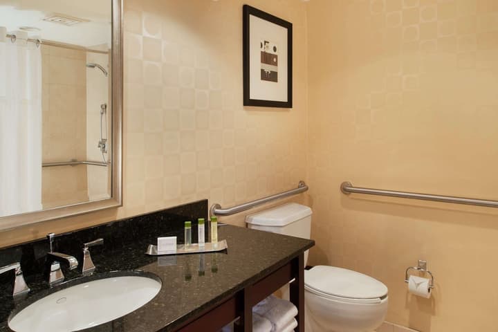 DoubleTree by Hilton Omaha Downtown