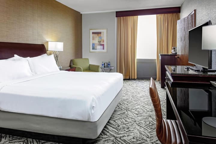 DoubleTree by Hilton Omaha Downtown