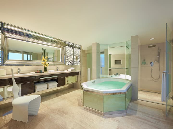 Regal Kowloon Hotel