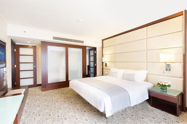 Regal Kowloon Hotel