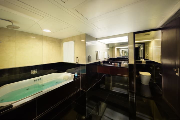 Regal Kowloon Hotel