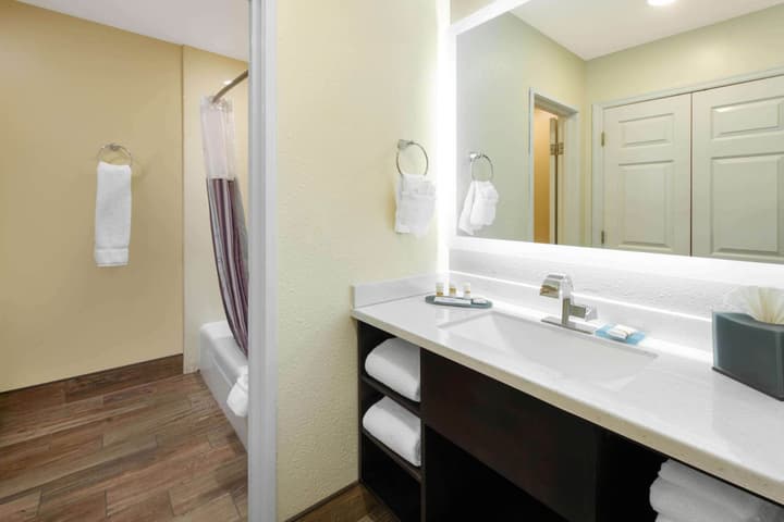 La Quinta Inn by Wyndham Clearwater Central