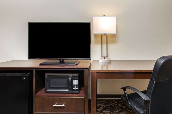 La Quinta Inn by Wyndham Clearwater Central