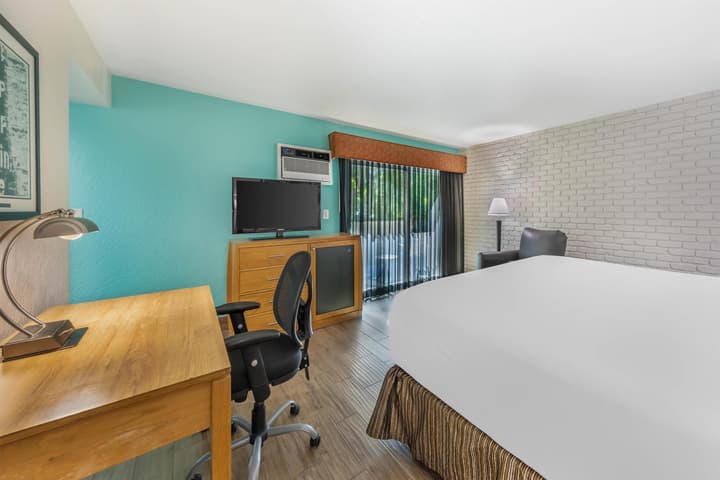 Best Western Pine Tree Motel