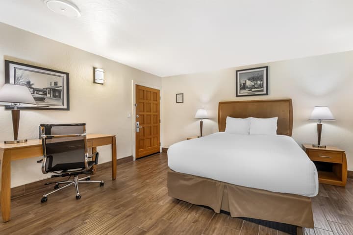 Best Western Pine Tree Motel