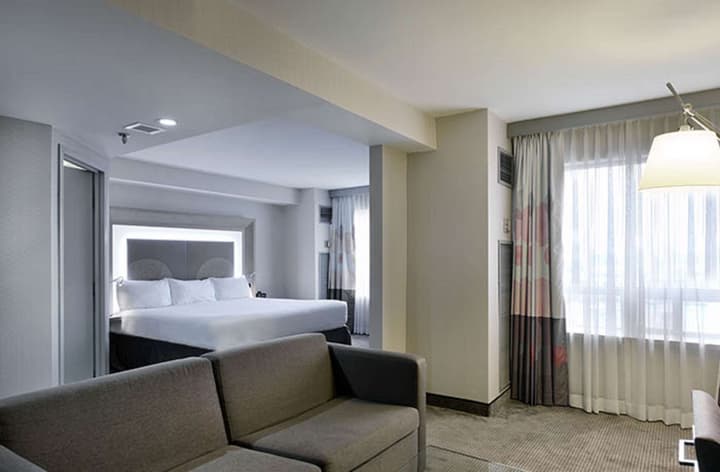 DoubleTree by Hilton Ottawa Downtown