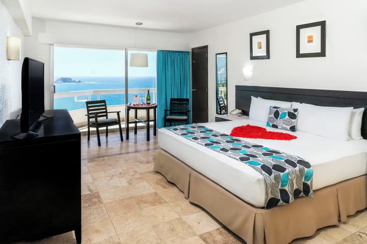 Krystal Ixtapa All Inclusive