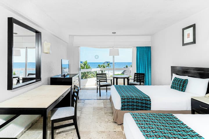 Krystal Ixtapa All Inclusive