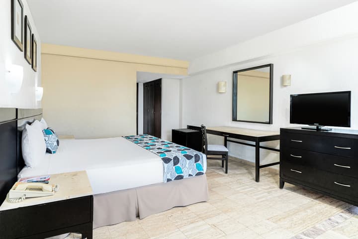 Krystal Ixtapa All Inclusive