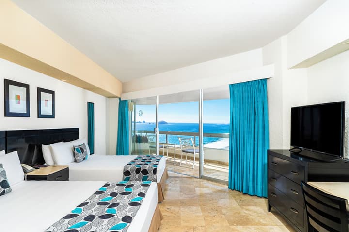 Krystal Ixtapa All Inclusive