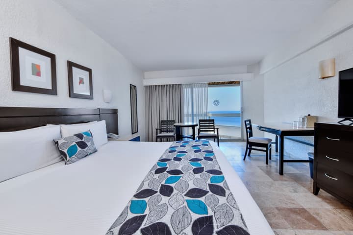 Krystal Ixtapa All Inclusive