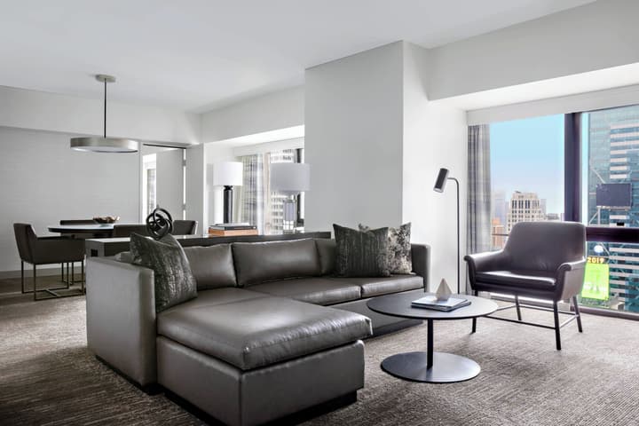 New York Marriott Marquis