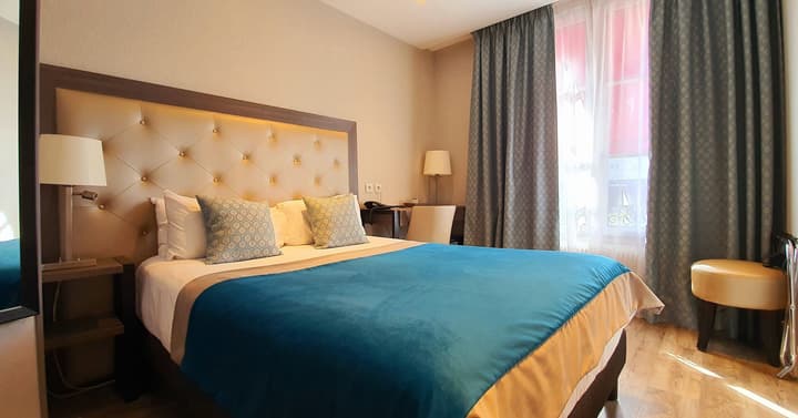 Hotel Eiffel Kennedy