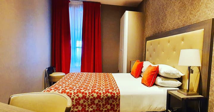 Hotel Eiffel Kennedy