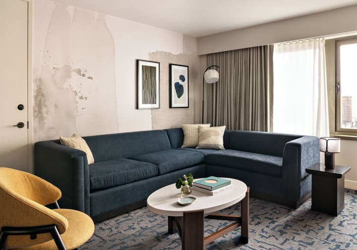 Kimpton Theta New York - Times Square by IHG