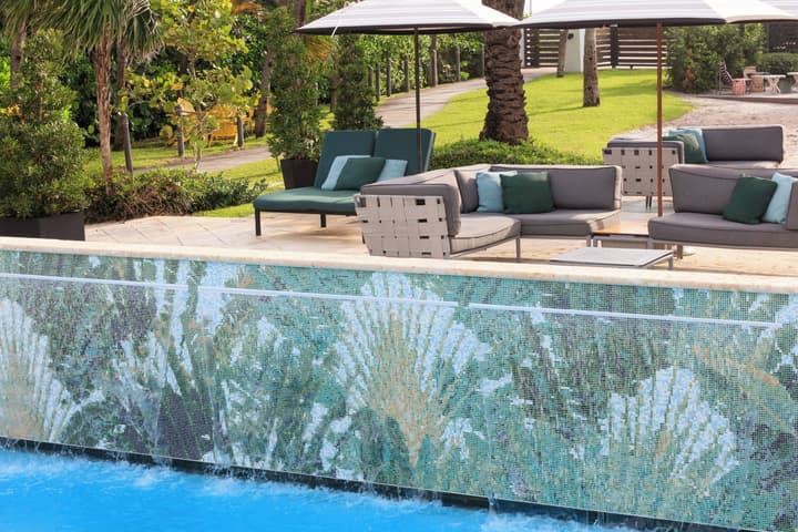 Kimpton Surfcomber Hotel by IHG