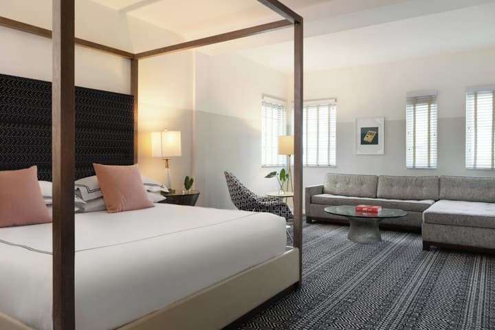 Kimpton Surfcomber Hotel by IHG