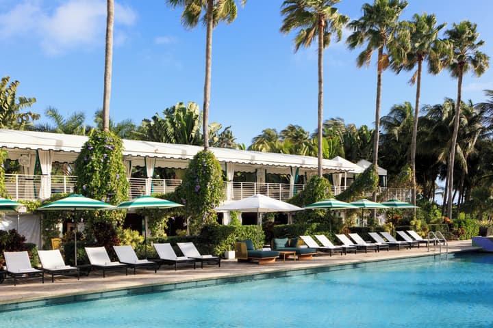 Kimpton Surfcomber Hotel by IHG