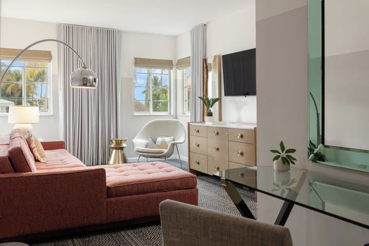 Kimpton Surfcomber Hotel by IHG