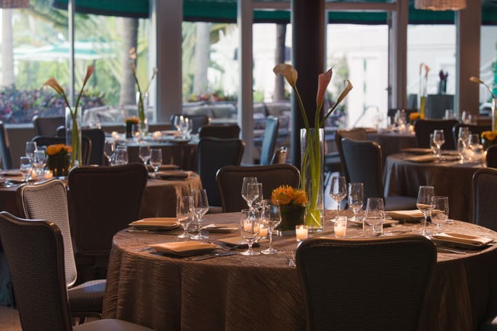 Kimpton Surfcomber Hotel by IHG