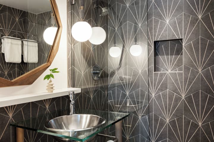 Kimpton Surfcomber Hotel by IHG
