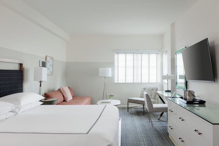 Kimpton Surfcomber Hotel by IHG