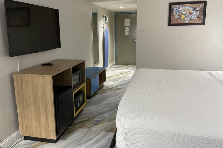 Days Inn by Wyndham Jersey City / NYC Area