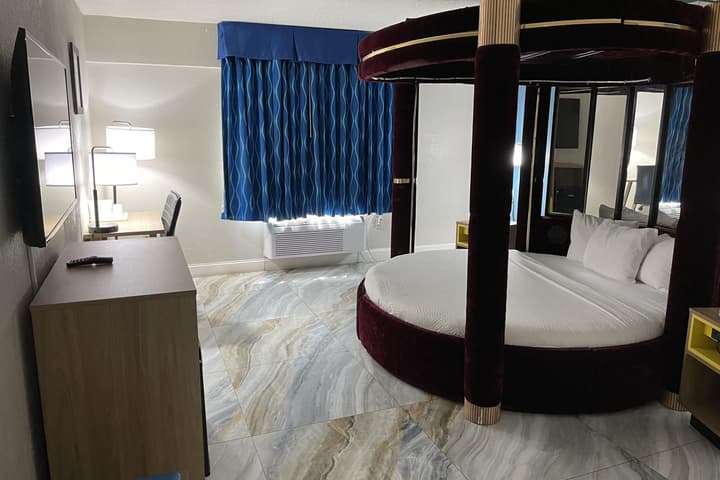Days Inn by Wyndham Jersey City / NYC Area