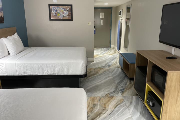 Days Inn by Wyndham Jersey City / NYC Area