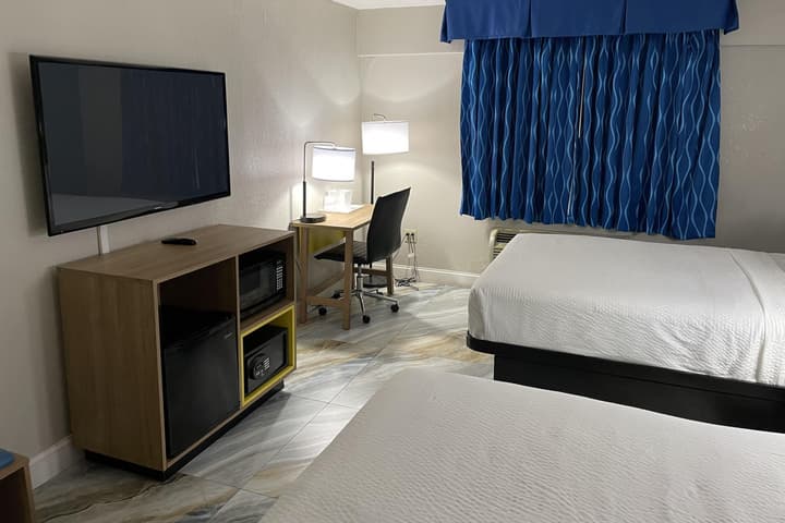 Days Inn by Wyndham Jersey City / NYC Area