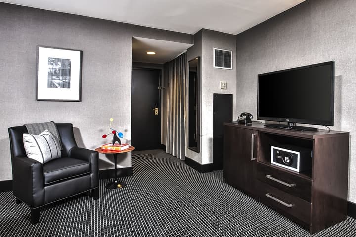 Lord Baltimore Hotel