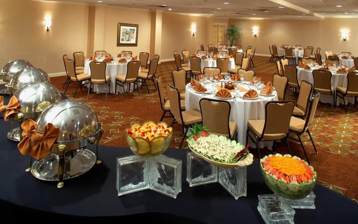 Clinton Inn Hotel & Event Center