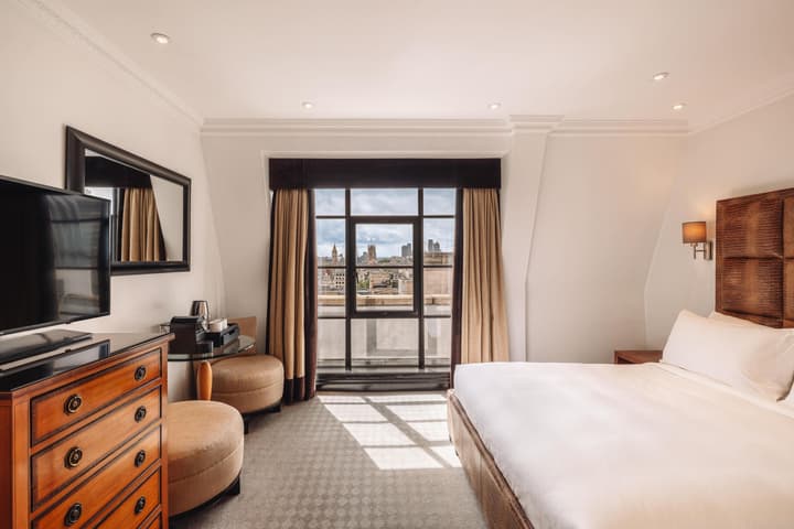 Radisson Blu Hotel, London Leicester Square