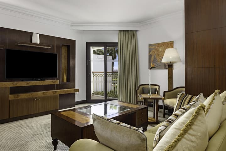 Hilton Luxor Resort & Spa
