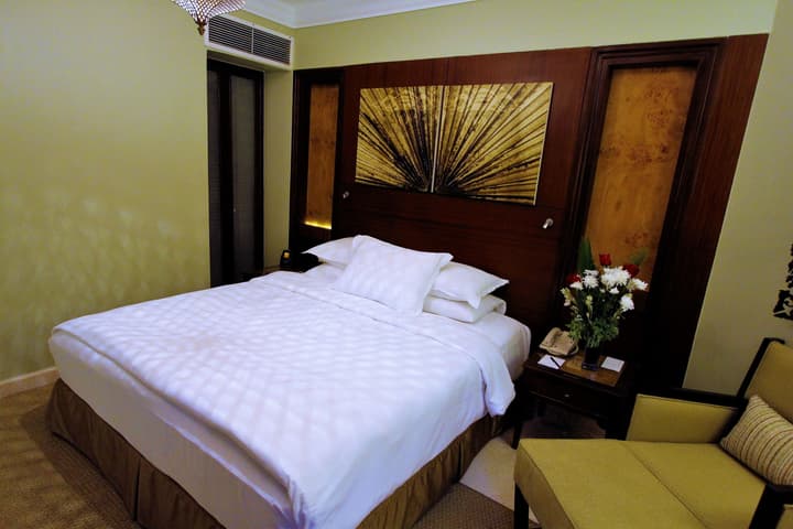 Hilton Luxor Resort & Spa