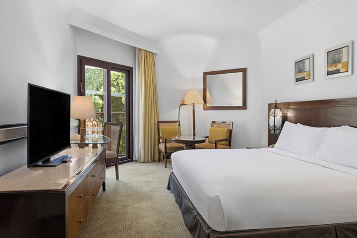 Hilton Luxor Resort & Spa