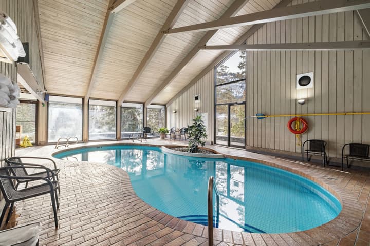 Tunnel Mountain Resort