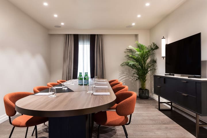 Ambasciatori Hotel Mestre Venice, Tapestry Collection by Hilton