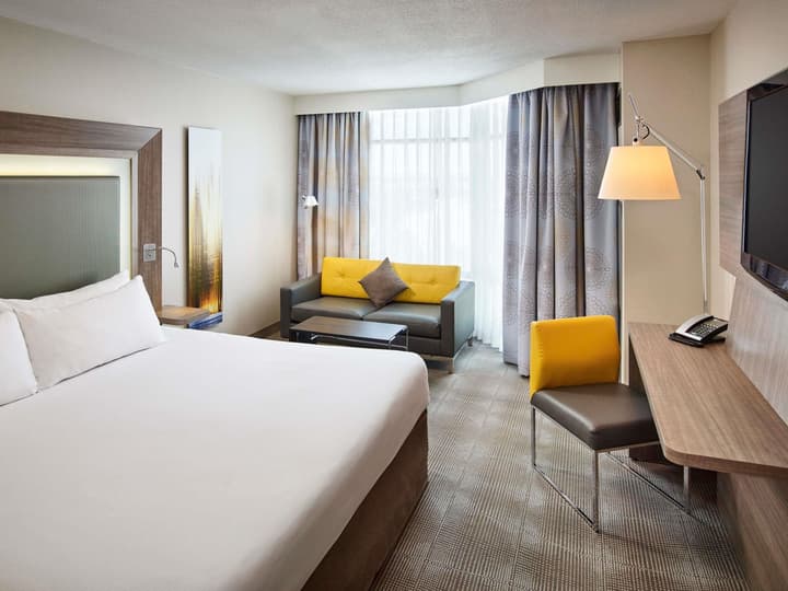 Novotel Toronto North York