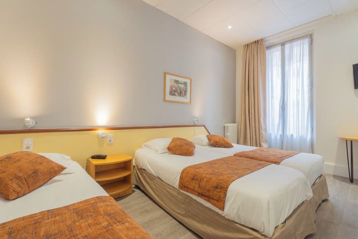 Hotel Busby