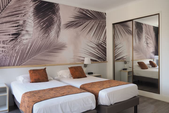 Hotel Busby