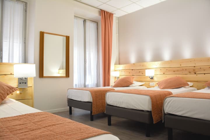 Hotel Busby