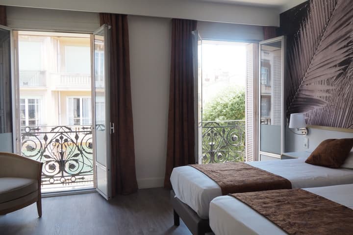 Hotel Busby