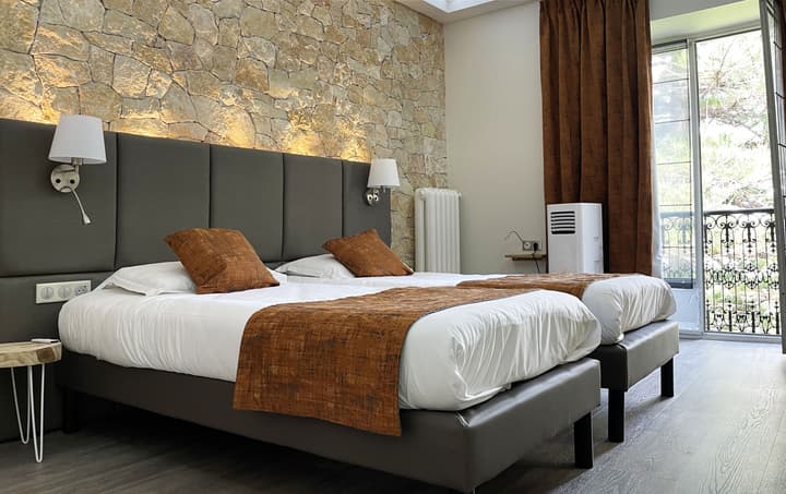 Hotel Busby