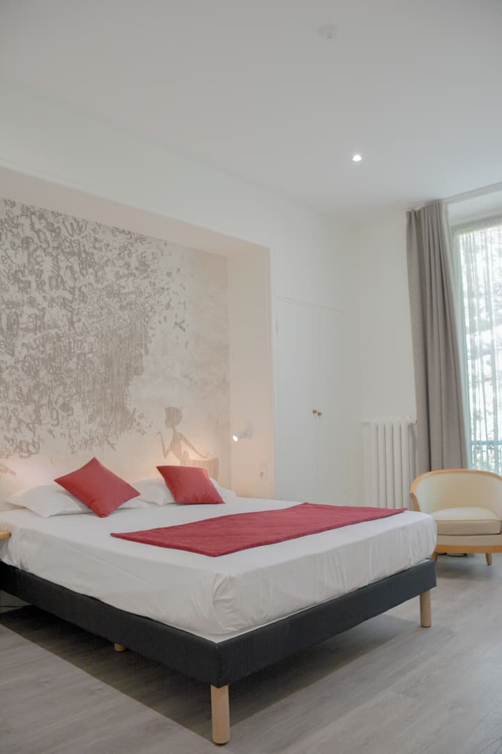 Hotel Busby